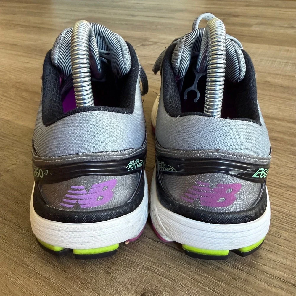 New Balance 1260v7 Womens Running Shoes Silver Gray Pink Size 7.5 B